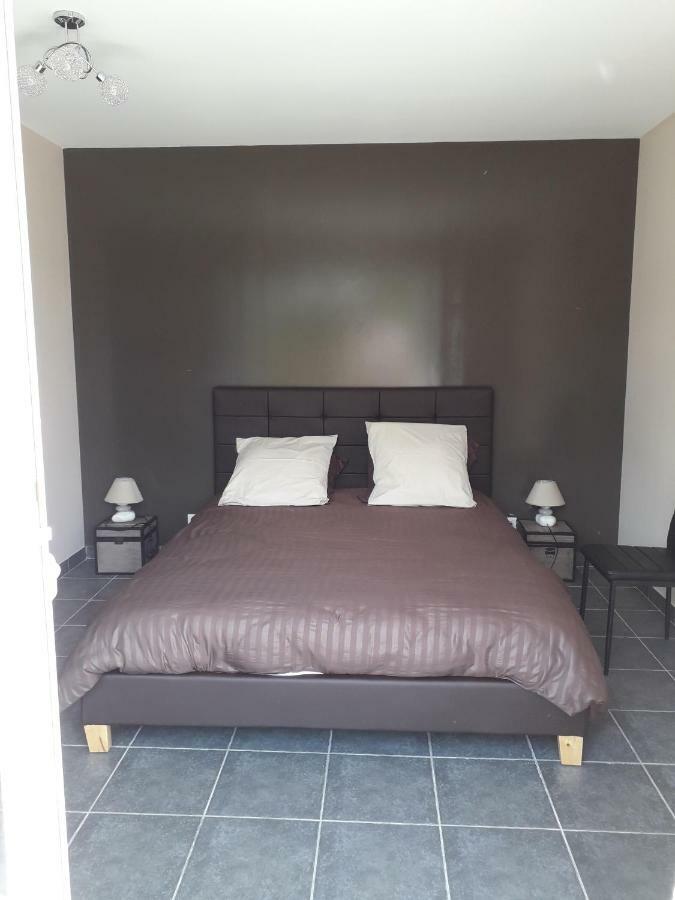 Chambres D'Hotes, B&B Climatisees La Borrellienne Saint-Maximin-la-Sainte-Baume Exterior photo